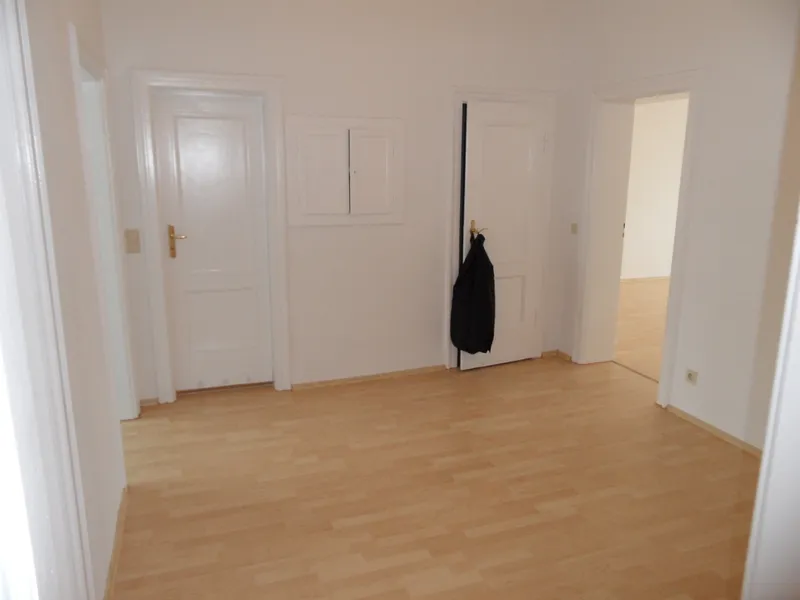 Stilvolle 2,5-Zimmer-Wohnung mit EBK in Berlin-Friedrichshain — photo 1